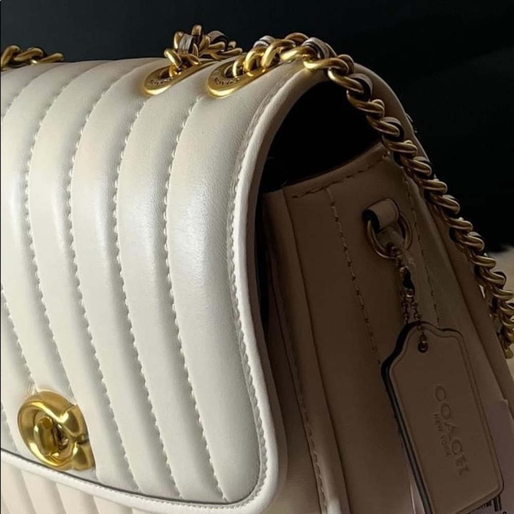 💰SOLD - 4684 - Coach Madison Shoulder Bag with Quilting - Picture 5 of 13